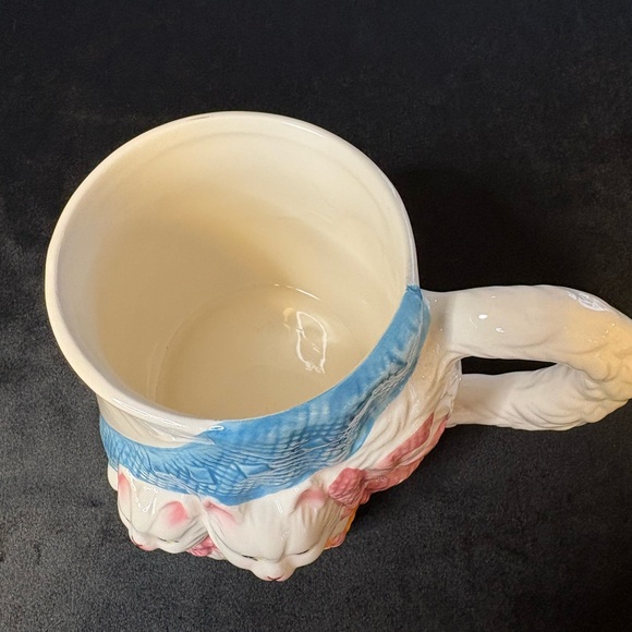 Vintage PMC 3D Sculptured White Kittens Mug Playing With Yarn - Picture 3 of 7